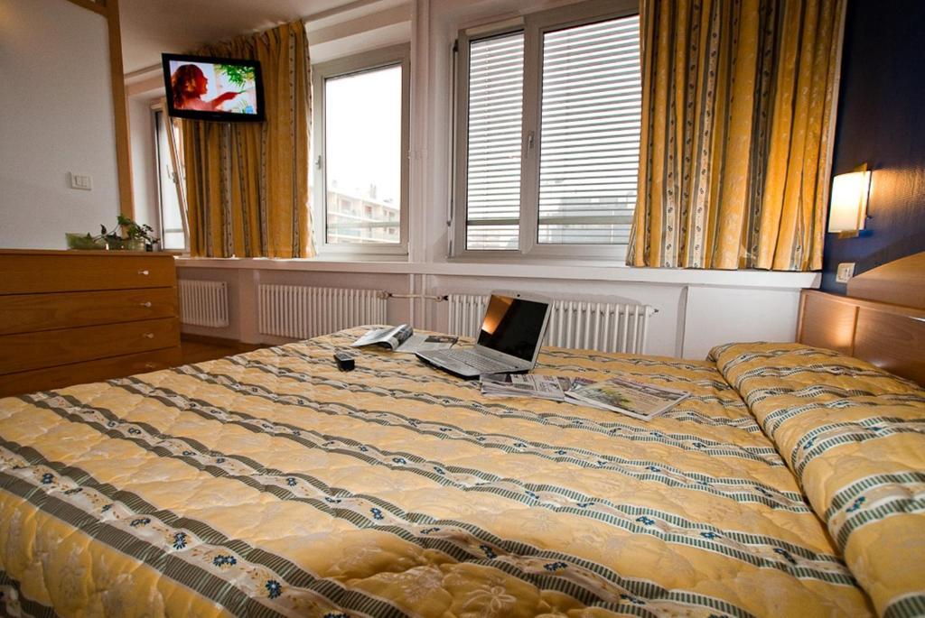 Les Messines Apparthotel Metz Szoba fotó